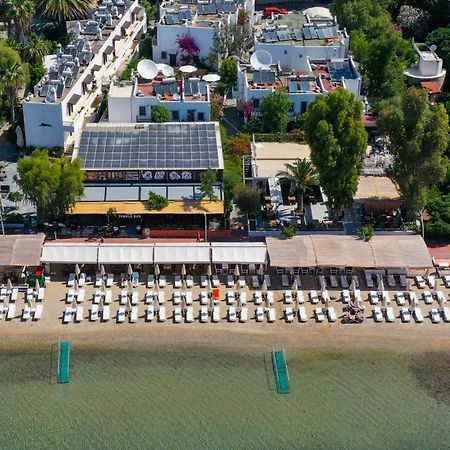 Manuela Boutique Hotel Битез Экстерьер фото