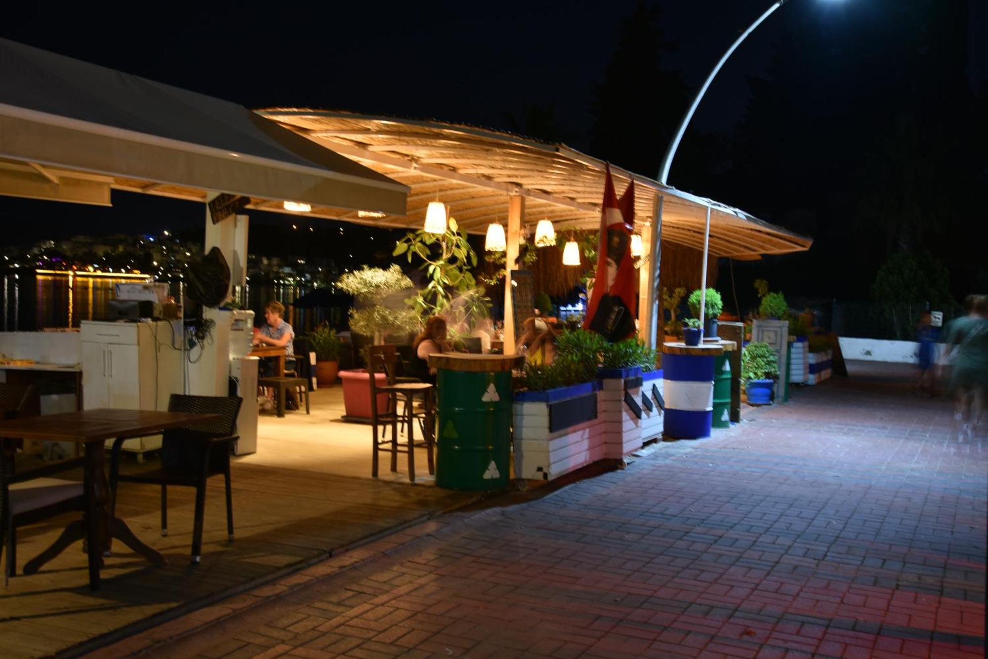 Manuela Boutique Hotel Битез Экстерьер фото